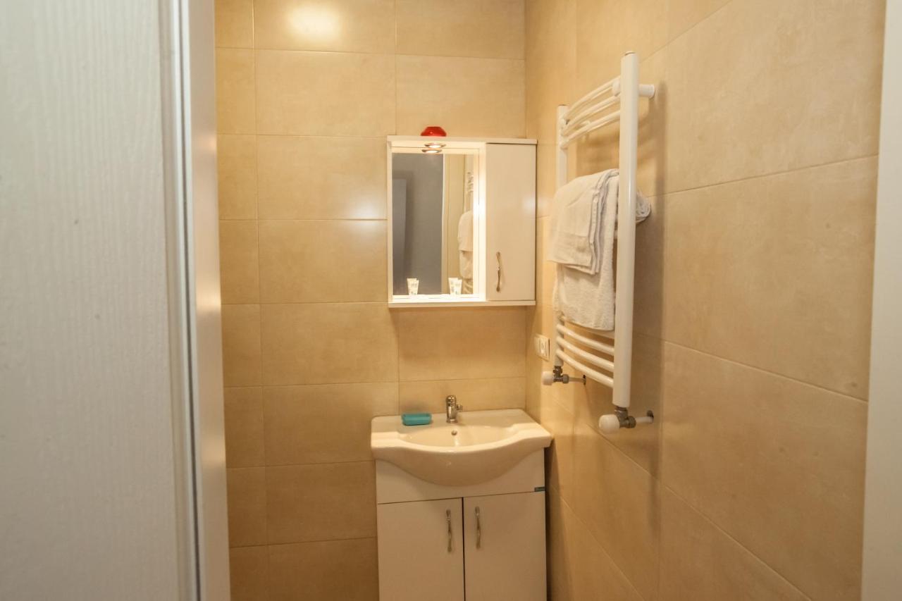 Anri'S Apartments Studio Tbilisi Buitenkant foto